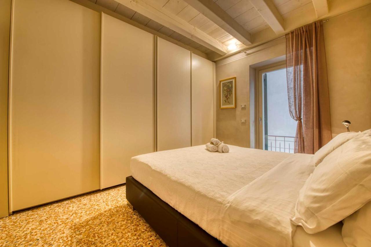 Apartmentsarena - Suite Mercatorum - Piazza Erbe Verona Ngoại thất bức ảnh