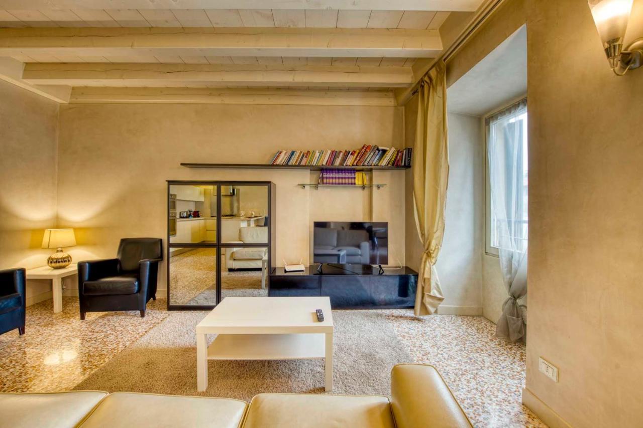 Apartmentsarena - Suite Mercatorum - Piazza Erbe Verona Ngoại thất bức ảnh