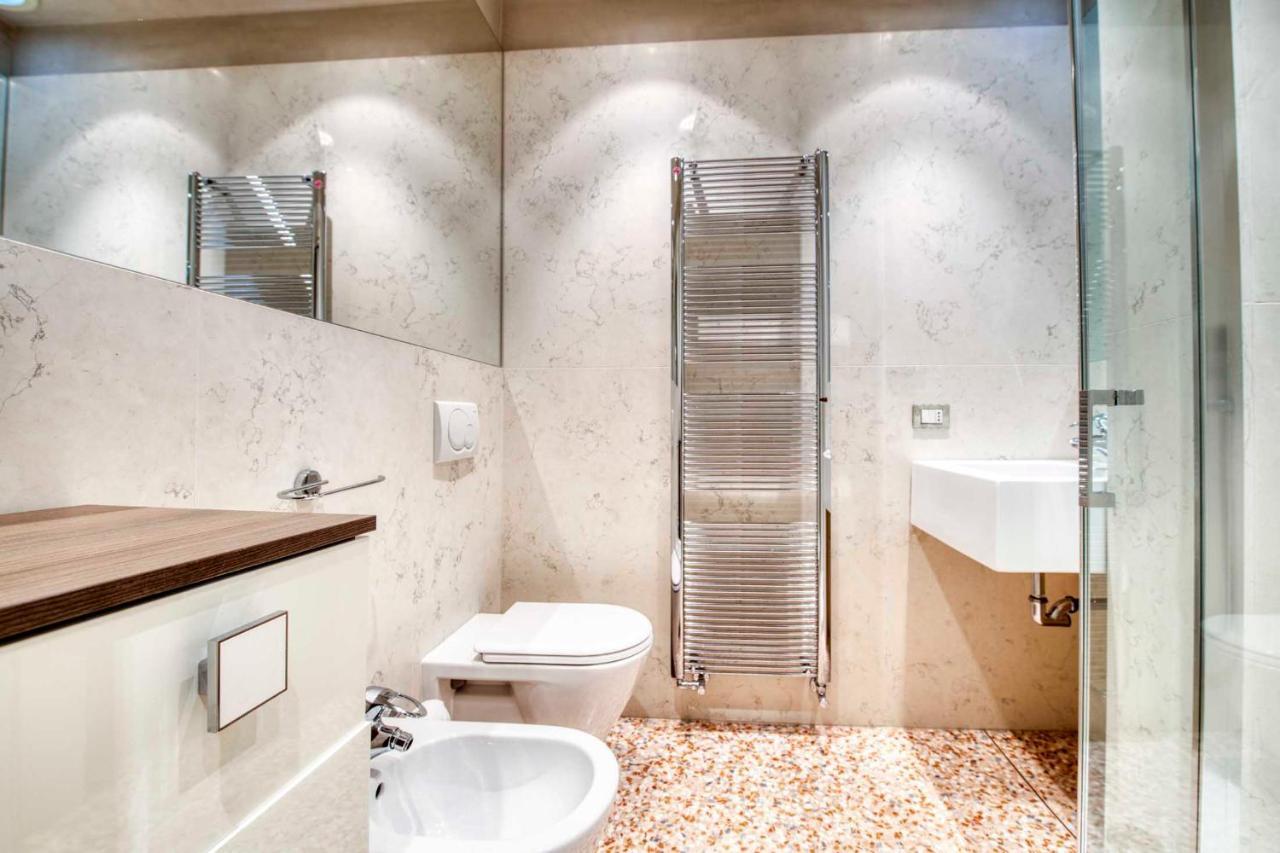 Apartmentsarena - Suite Mercatorum - Piazza Erbe Verona Ngoại thất bức ảnh