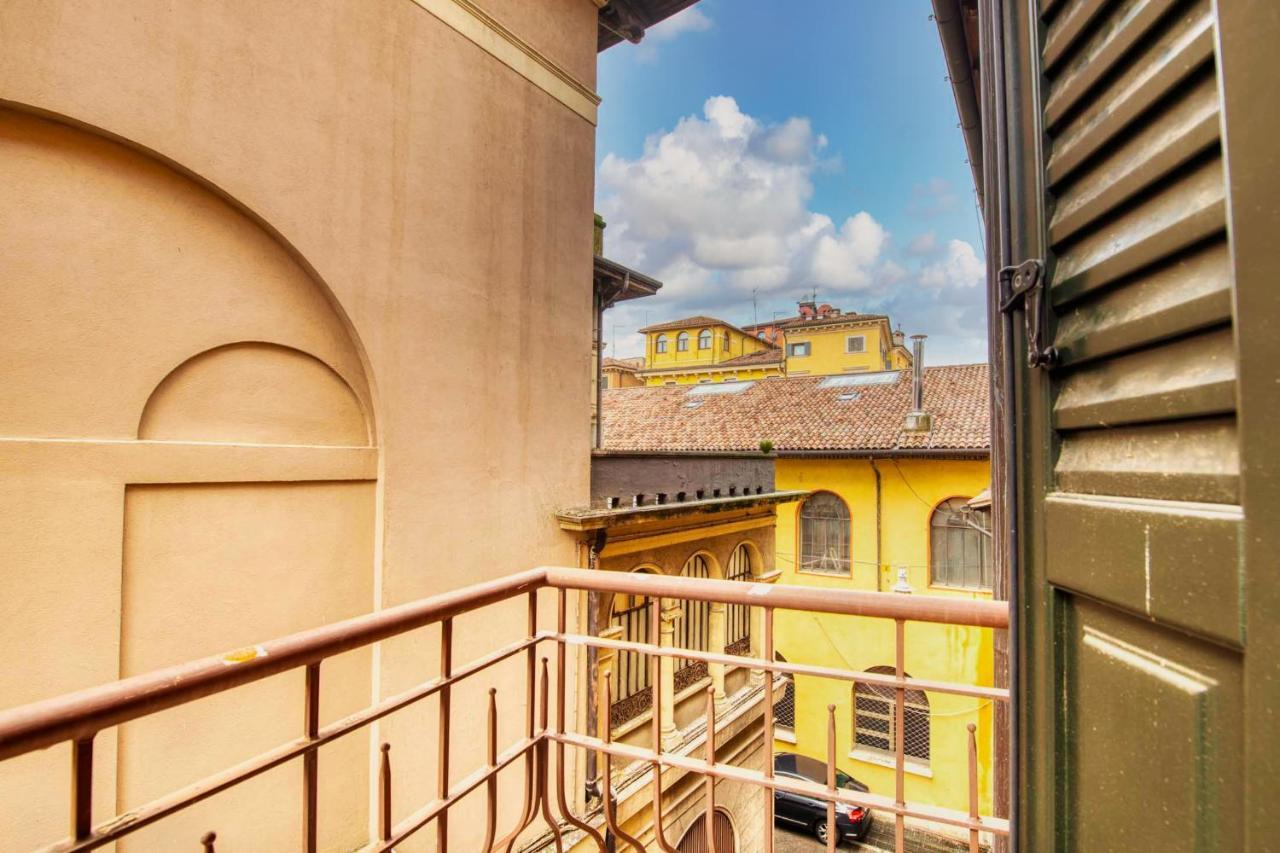 Apartmentsarena - Suite Mercatorum - Piazza Erbe Verona Ngoại thất bức ảnh